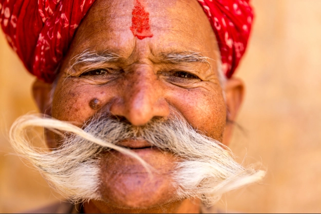 Indien_Rajastan_Jaipur_man_shutterstock_559990333