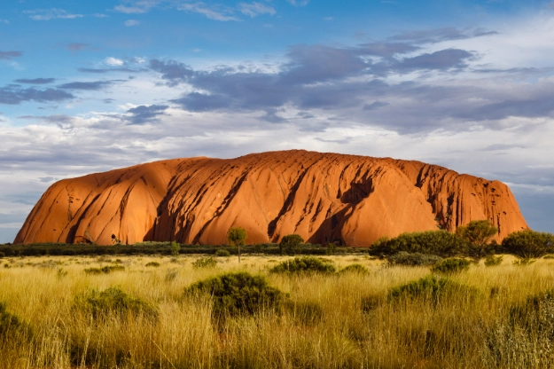 australien_uluru_shutterstock_1130331668
